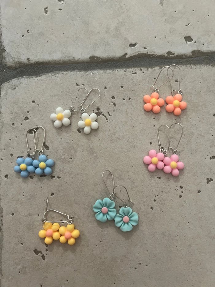 lot de 6 paires de boucles d’oreilles , fleurs - photo numéro 3