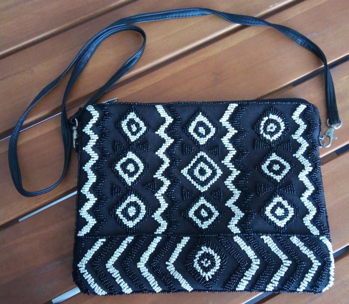 Sac / pochette de soirée perles Camaïeu
