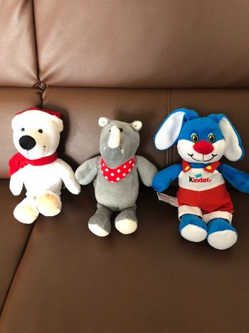 Lot de 3 peluches Kinder neuf