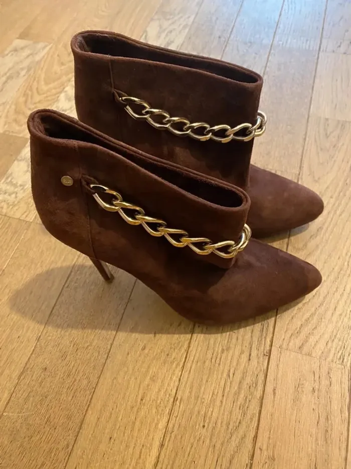 Bottines en daim marron Elisabetta Franchi taille 38 - photo numéro 3