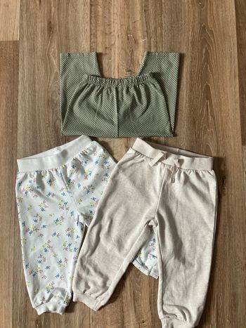 Lot 3 pantalons bb fille 18 mois