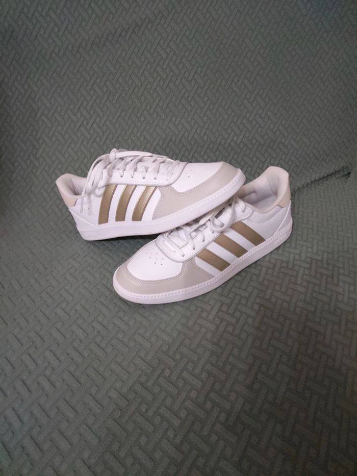 Adidas breaknet sleek