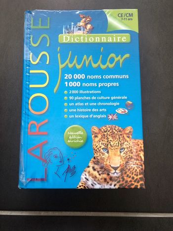 Dictionnaire Larousse Junior