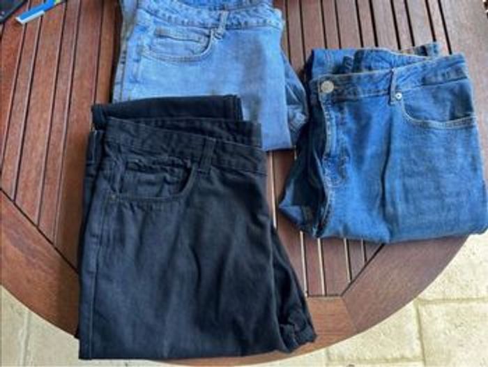 Lot de 3 jeans (taille 54)