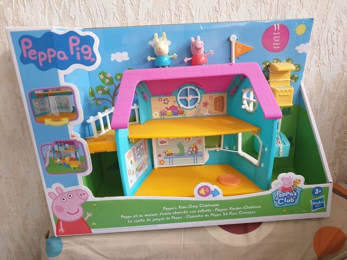 Peppa Pig et sa maison d'amis.