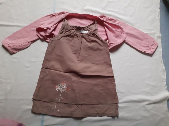 Ensemble robe marron petites bretelles et boléro rose