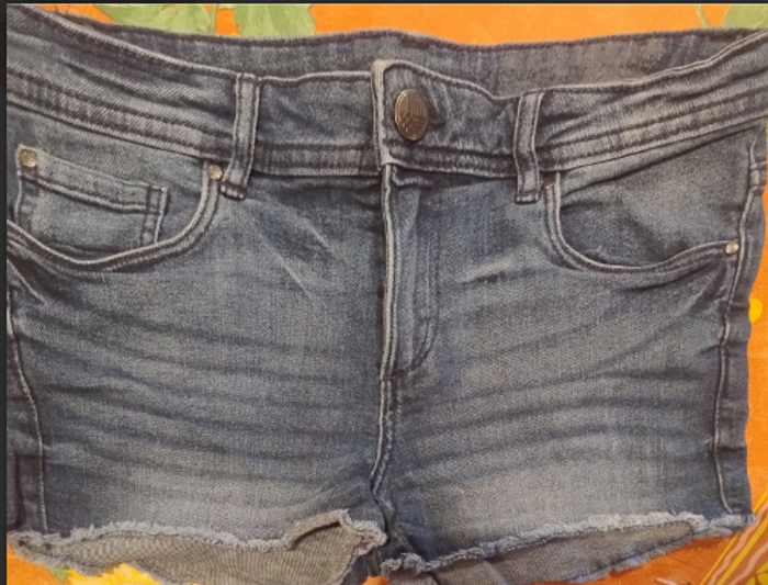 Mini short en jean - photo numéro 2