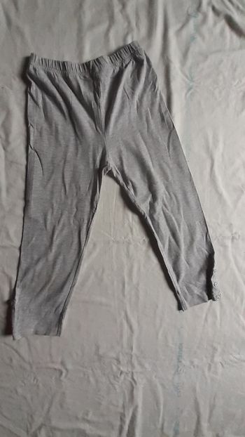 Corsaire gris clair avec  boutons