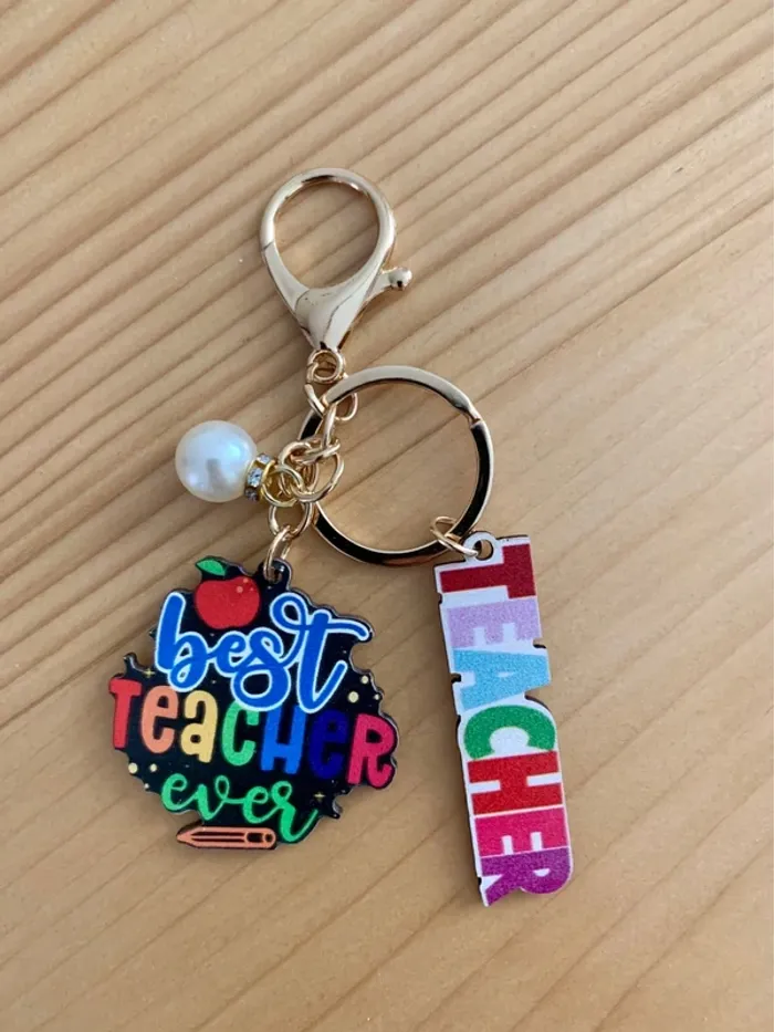 Porte-clé “Best Teacher Ever” NEUF – Cadeau maîtresse