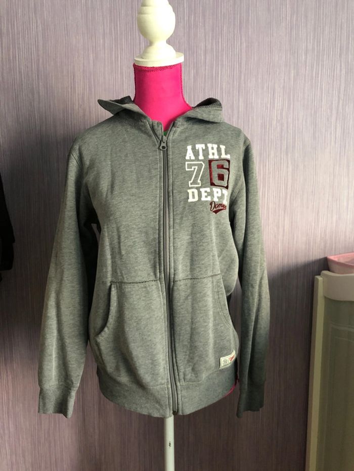 Gilet à capuche