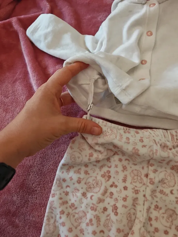 Pyjama deux pièces 9 mois - photo numéro 5