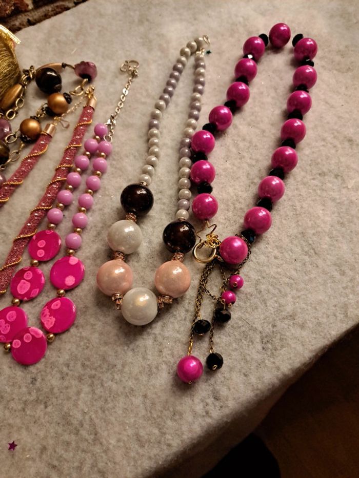 Lot de colliers rose noir gris - photo numéro 4