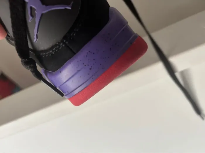 Air  Jordan 4 Retro Raptors (édition 2018) taille 41 - photo numéro 15