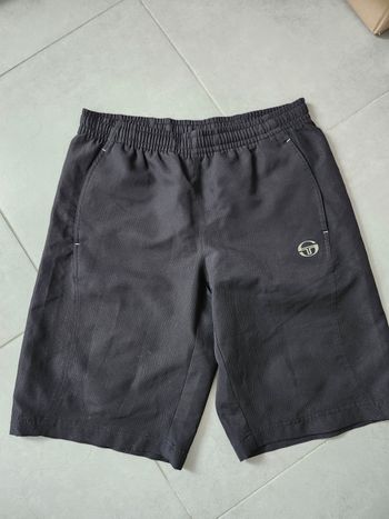 Short Sergio Tacchini taille S noir