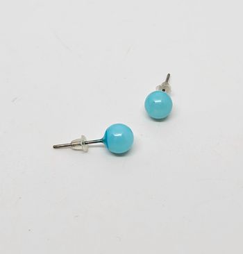 Paire de boucles d'oreilles. Neuve.
