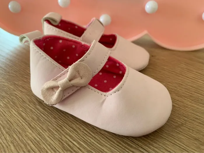 Chaussures rose bébé - photo numéro 2
