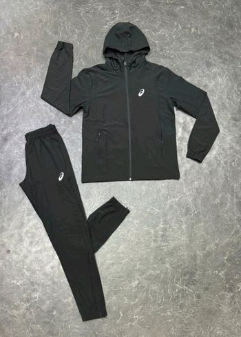 Ensemble asics