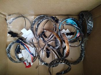 Lot de 26 serres têtes neuf pour revendeur