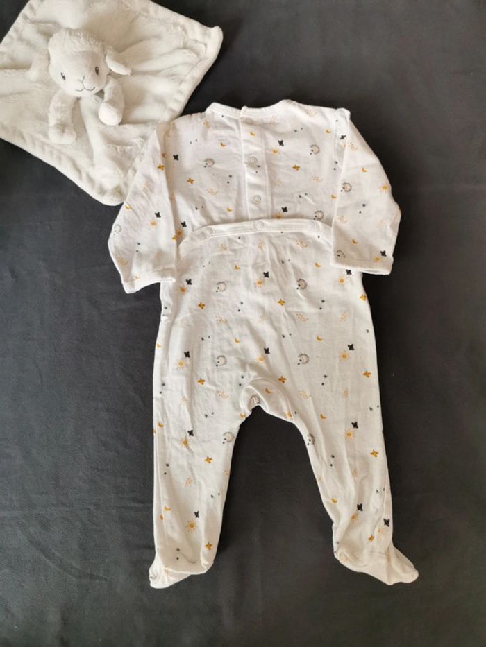 Pyjama 6 mois - photo numéro 3
