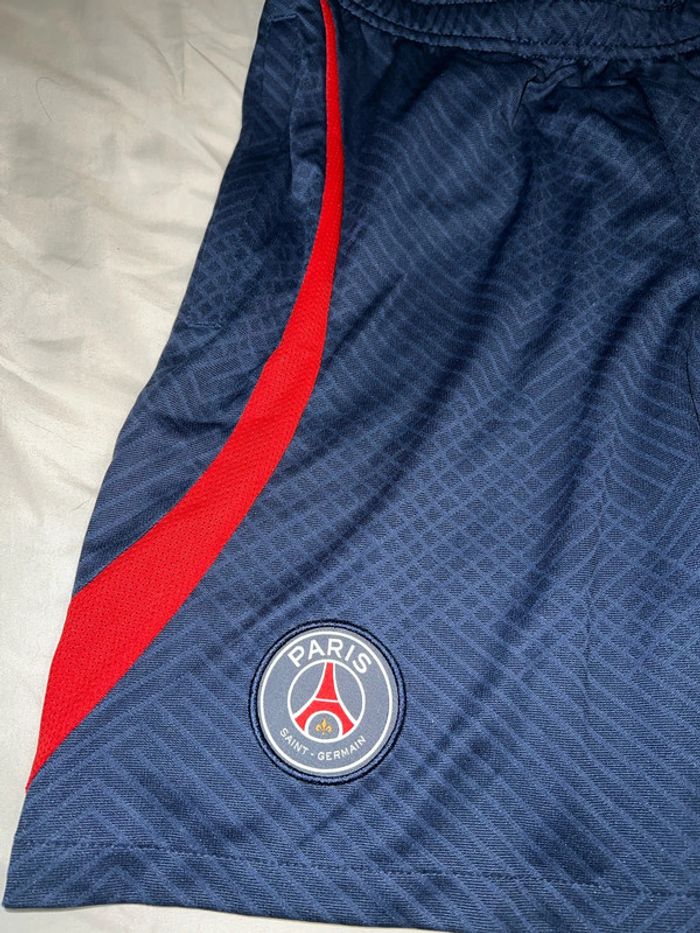 Short Nike PSG taille S unisex - photo numéro 2