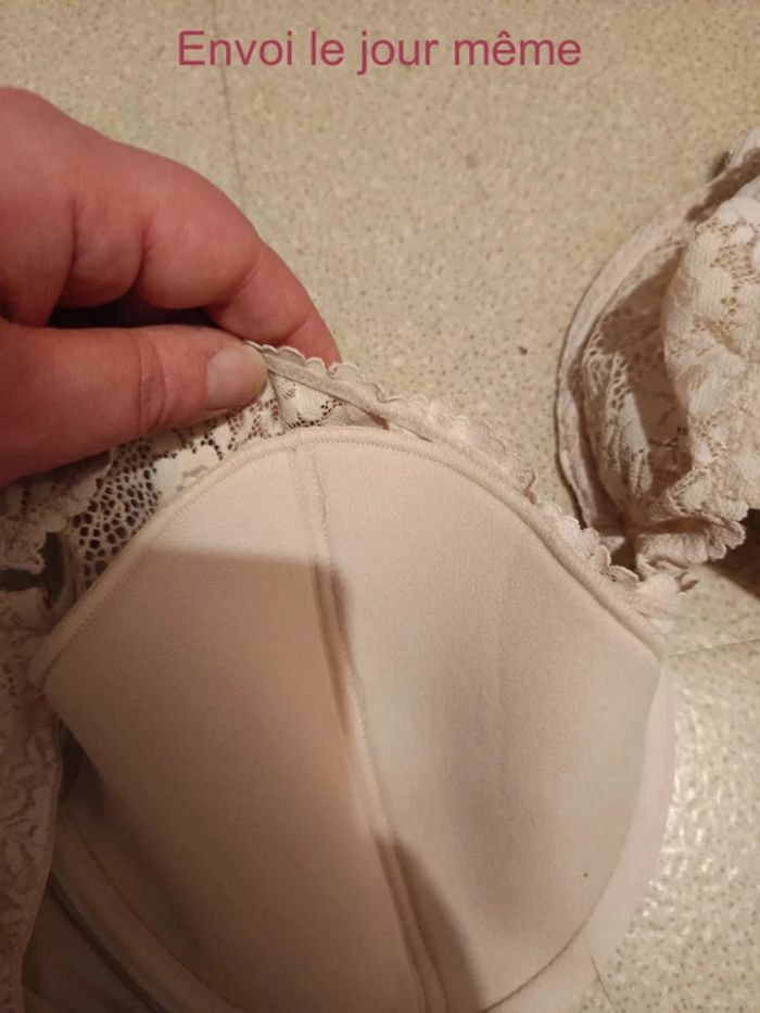 Soutien gorge - photo numéro 2