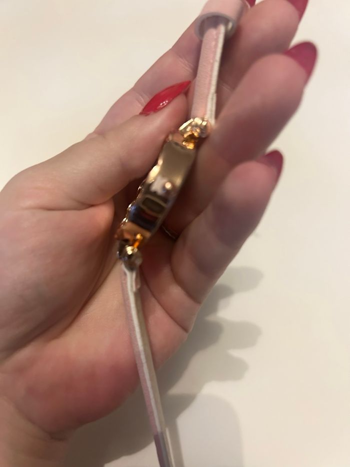 Montre à aiguille NEUVE pour femme couleurs rose et doré - photo numéro 5