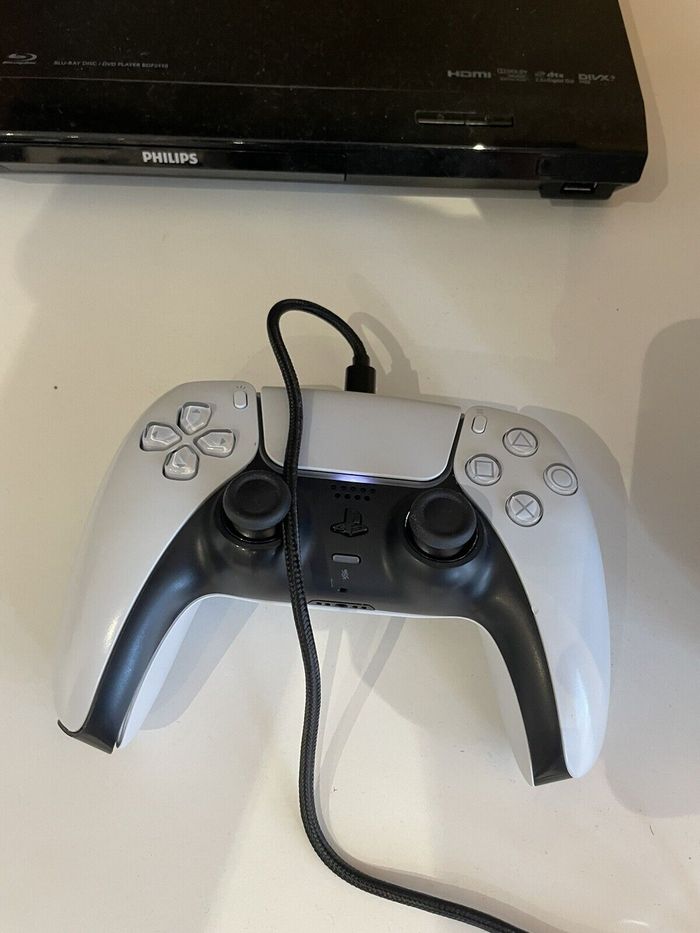 PlayStation 5 - photo numéro 2