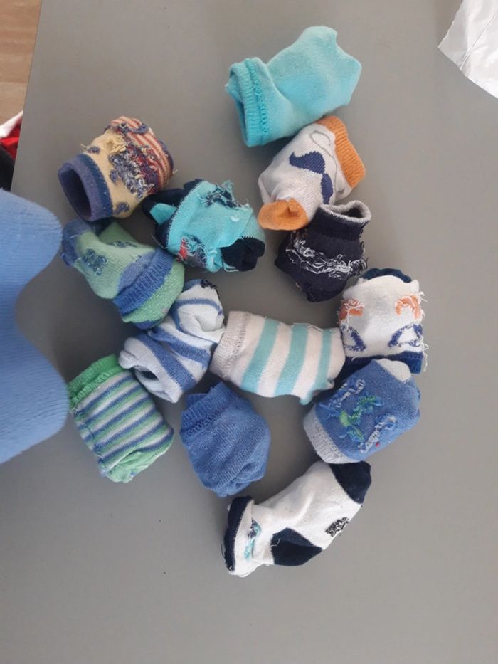 Lot 13 paires de chaussette 18/20