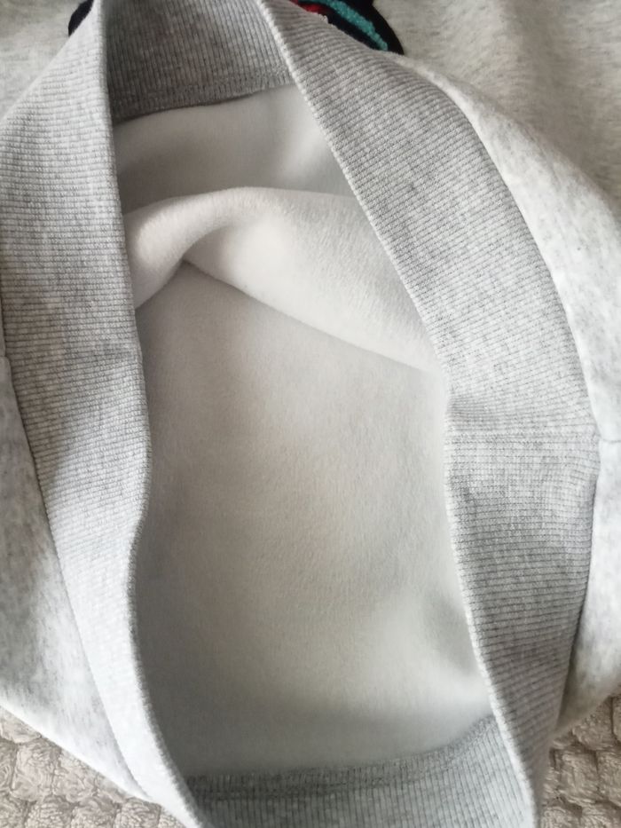 Pull Mickey 8 ans - photo numéro 6