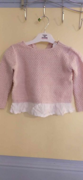Pull rose 18 mois