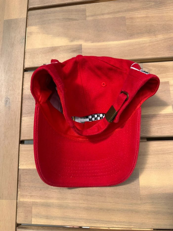 Casquette Ferrari x Marlboro - photo numéro 10