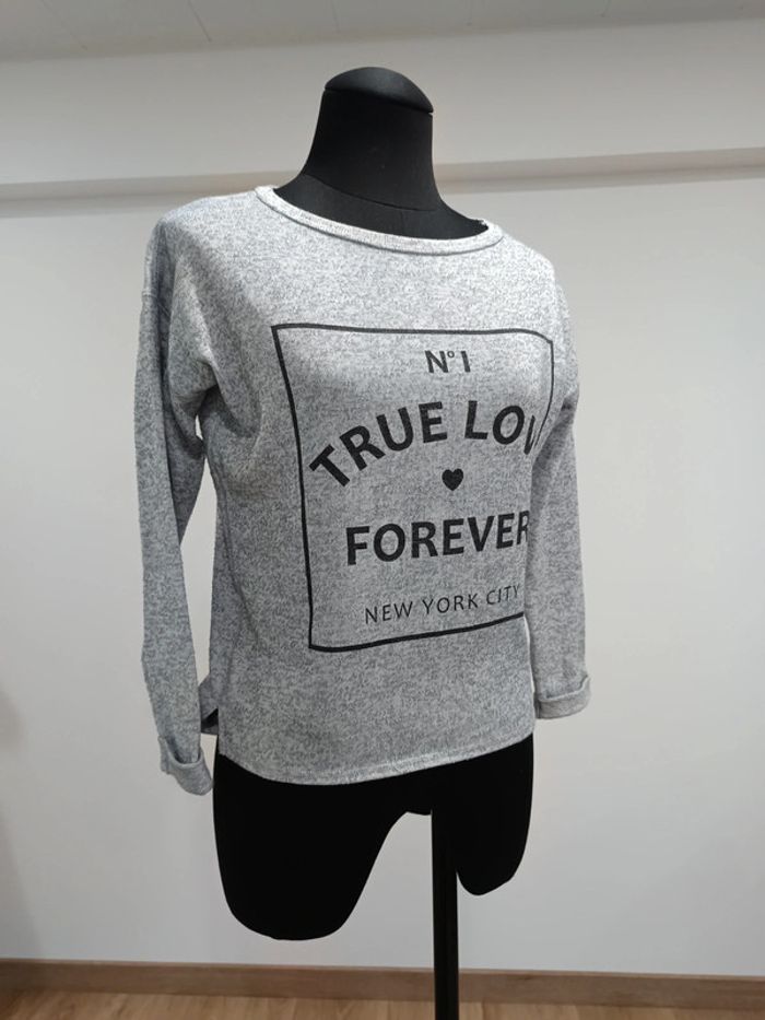 Pull H&M 10/12 ans - photo numéro 2