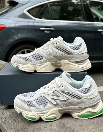 New Balance 9060 Taille  41.5