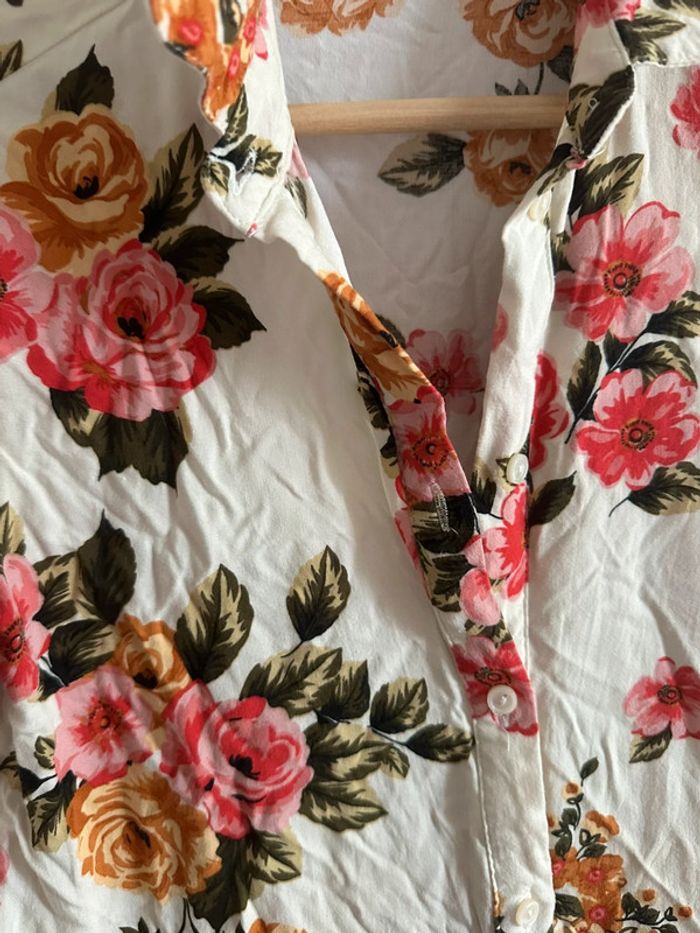 Robe fleurie Stradivarius - photo numéro 3