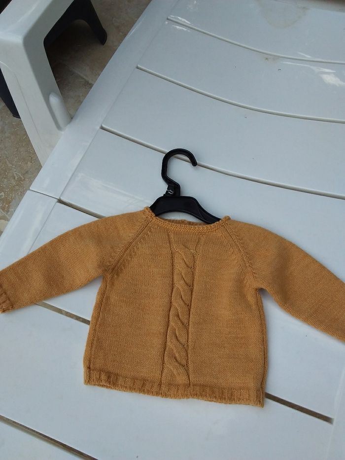 Pull torsadé 3-6 mois
