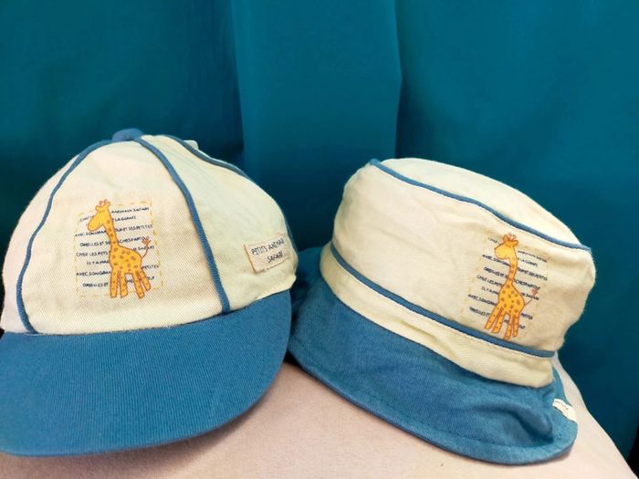 Lot bébé Casquette + Bob + 2 paires de chaussettes - Taille 47 - photo numéro 13