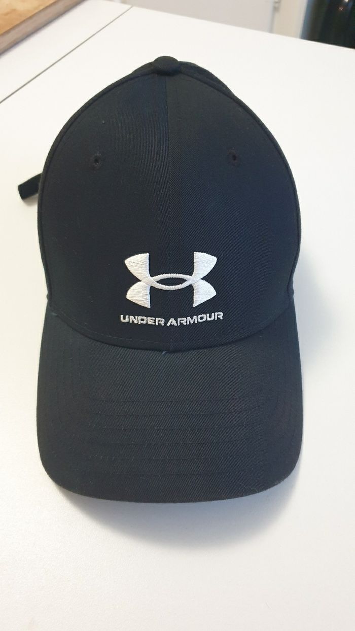 Casquette adulte réglable noire Under Armour