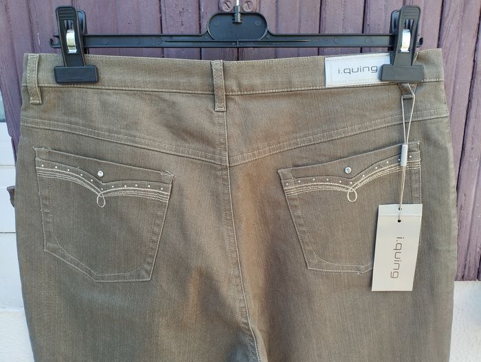 Pantalon Stretch neuf "I.Quing"  taille 44 - photo numéro 7