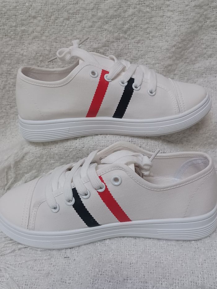 Baskets femme T37 - photo numéro 2