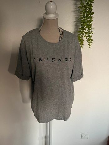 Très beau tee shirt à manche courte femme
