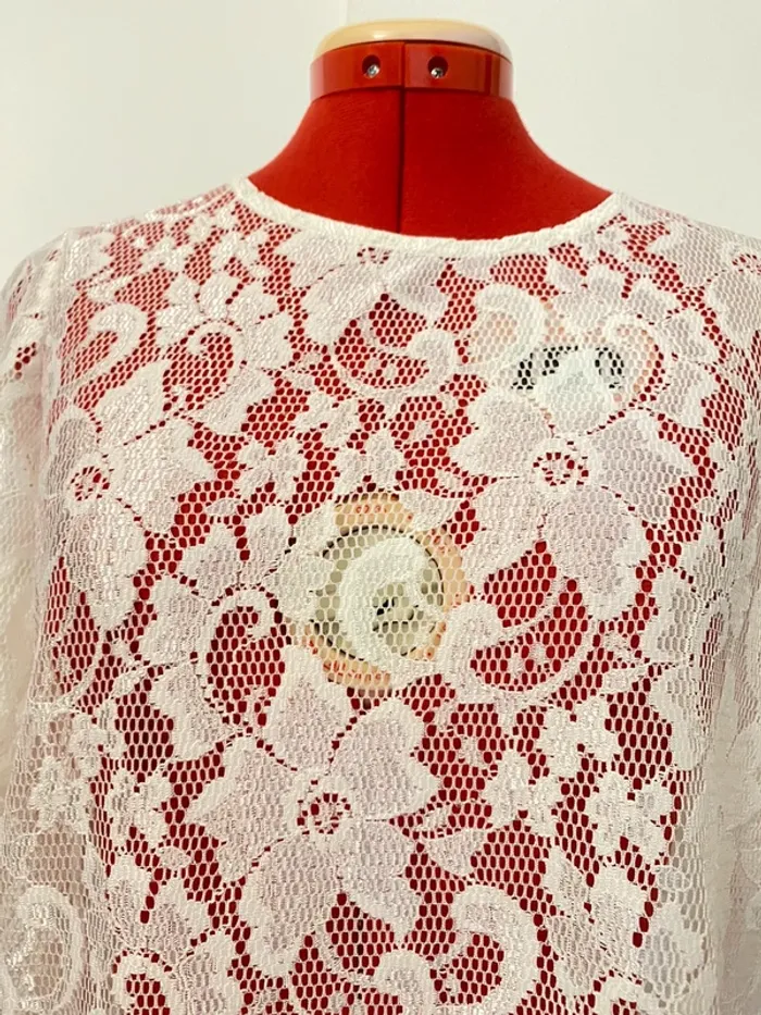 Blouse dentelle blanche So Essential - photo numéro 2