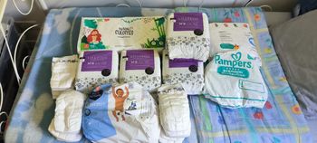 Lot de couche taille 6 à 8 paquet neuf et ouvert 