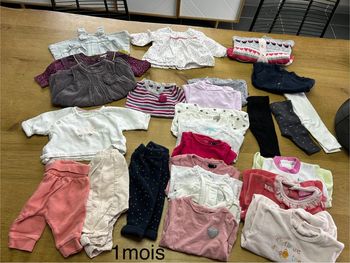 Lot 1 mois fille 26 articles