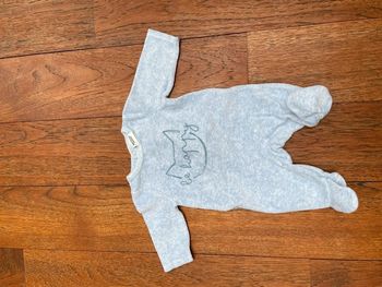 Pyjama naissance tape à l’œil