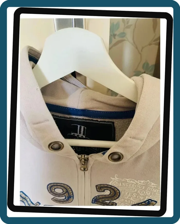 Sweat à capuche et fermeture  zip C&A pour ado ou homme T/M(170/176) - photo numéro 3