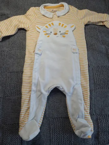 👶Pyjamas mi-saison taille 6mois-68cm👶