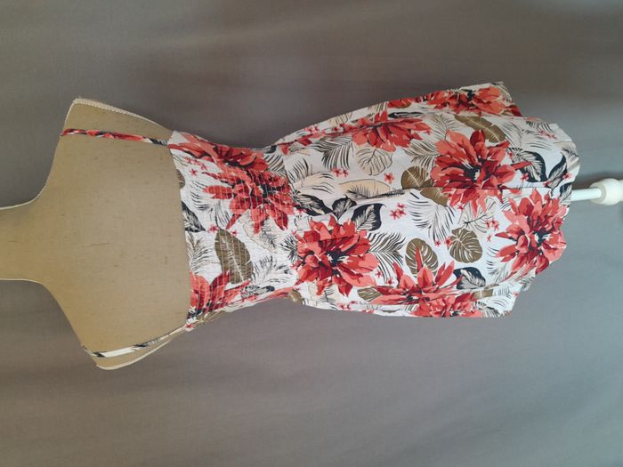 Robe, - photo numéro 3