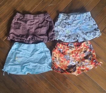 Lot shorts bébé fille