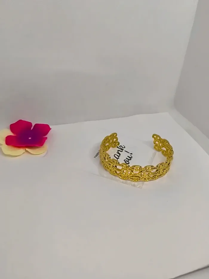 Bracelet manchette dorée maille marine triple rang - photo numéro 3