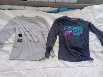 Lot 2 tee shirt manches longues dont 1 avec des beabs réversibles marques diverses 10 ans 8€ neuf